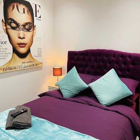 Salt Hill Windsor Legoland Eton Heathrow Luxury 2 Bed 1 Bath Free Parking Apartment Slough Luaran gambar